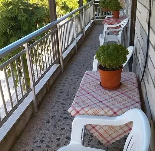 Mangoseaview Home1 Hébergement de vacances Nea Roda